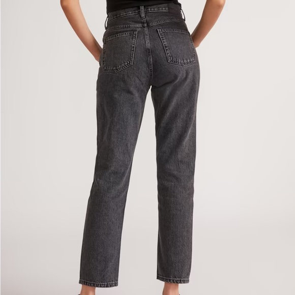 Everlane The Curvy 90s Cheeky Jean in Black - Picture 1 of 6